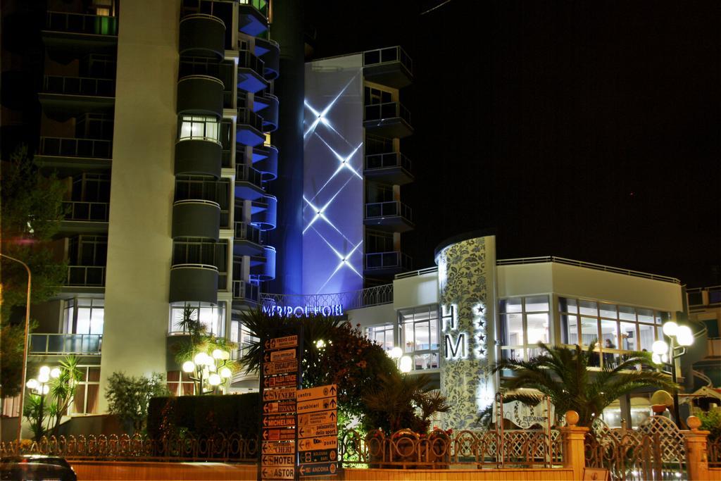 Hotel Meripol Alba Adriatica Ngoại thất bức ảnh